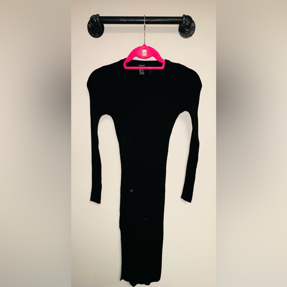 Forever 21 Black Crewneck Fitted Sweater Dress